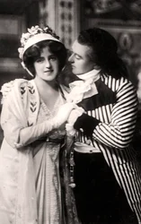 Robert Evett 1874-1949 och Denise Orme 1885-1960 i The Merveilleuses, tidigt 1900-tal.