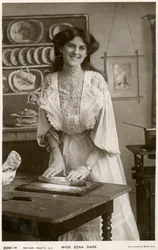 Zena Dare, brittisk skådespelerska, ca 1900-talet.