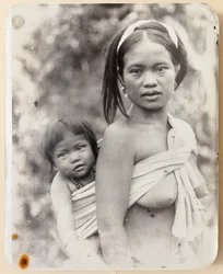 Ifugao mor och barn