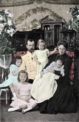 Familjeporträtt av tsar Nikolaj II (1868-1918), omkring 1901-1902