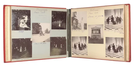 Den ryska kejserliga familjen, sida från ett fotoalbum, ca 1897-99 (s/v foto) (se även 487673-80)