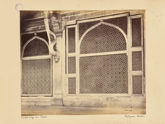 Fatehpur Sikri; två av marmorskärmarna i shejk Selim Chishtis grav