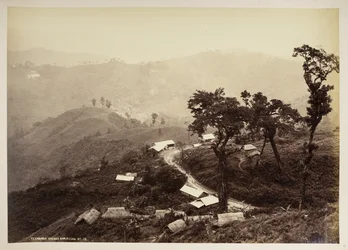 Teendari Bazaar, Darjeeling,  från "Views of Darjeeling",  1860 - 1880    (s/v bild)
