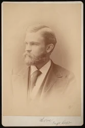 Porträtt av oidentifierad man, mellan 1876 och 1880.
