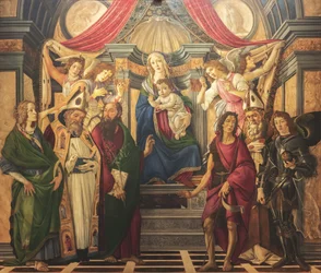 Altartavla, huvudpanel: tronande madonna, fyra änglar och helgon