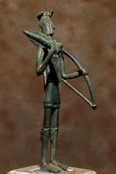 Nuragisk kultur (nuragher), Sardinien: bronsstatyett av en krigare. 8:e-7:e århundradet f.Kr. Cagliari, Museo Nazionale Archeologico, Sardinien, Italien