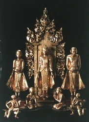 Shrine (förgyllt trä)