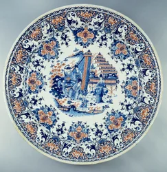 Chinoiserie. Fayencefat med kinesisk dekor. Anonymt keramik