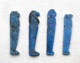 Amulett med Horus son, grekisk-romersk tid, 332 f.Kr.-395 e.Kr. (blå fajans)