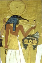 Forntida Egypten, väggmålning Inherkhau-graven, Thebe, guden Thoth presenterar den döde för Osiris, 20:e dynastin, ibis-huvad gud med månskiva (foto)
