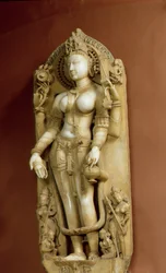 Sarasvati, lärandets gudinna, Pallu, Rajasthan, Chauhan-dynastin (marmor)