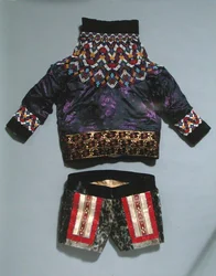Damjacka och shorts, från Grönland (textil)