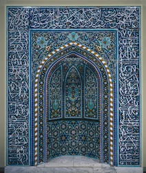 Bönenisch (Mihrab), tidigt 1600-tal (keramikmosaik)