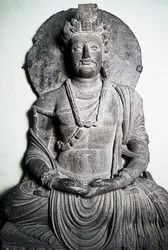 Stenskulptur som visar Buddha, Gandhara-konst, Peshawar, Pakistan,