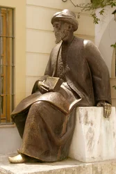 Staty av Moses Maimonides (brons)