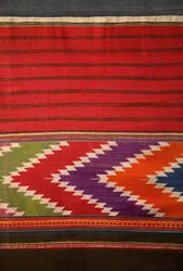 Detalj av Tai Lu-tyg (textil)