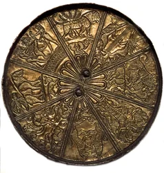 Skytisk konst (skytisk civilisation): silverspegel täckt med guld från gravhög nr 4 i Kelermes, Krasnodarregionen vid Kuban i Ryssland (650-620), 600-talet f.Kr. Sankt Petersburg, Eremitagemuseet