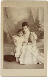 Storhertiginnan Xenia Alexandrovna av Ryssland med dottern Irina, ca. 1882