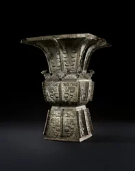 Rituellt vinkärl, Fangzun (brons)