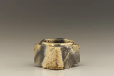 Kort rör (cong) (jade (nefrit))