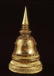 Relikvieskrin i form av en stupa (guld)