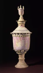 Begravningsvas (Lebes Gamikos), c.250-225 f.Kr. (keramik med färg och förgyllning)