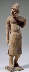 Kinesisk konst: Sogdisk, barbarisk terrakottastatyett med spetsig hatt bärande siden (från dagens Uzbekistan). 6:e eller 8:e århundradet. Paris, Cernuschi-museet