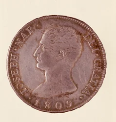 Silvermynt (douro eller piastra) från Spanien: Joseph Napoleons regeringstid (1808-1813). 1809 Diam. 4 cm Neapel, museo archeologico