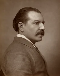 James Fernandez, brittisk skådespelare, 1883