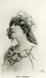Henriette Rosine Bernard aka Sarah Bernhardt (1844-1923) som "The distant princess", en pjäs av Edmond Rostand (s/v foto)