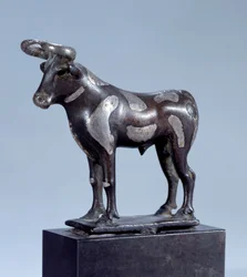 Art of Mesopotamia: Pie Taurus. Bronsskulptur inlagd med silver, cirka 2500 f.Kr. Sumerienne Epoque Paris, Musée du Louvren