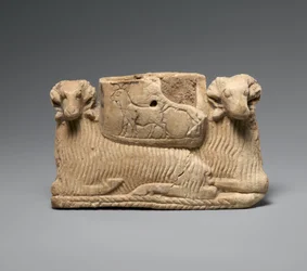 Fartyg som stöds av två kolvar, c. 2600–2500 f.Kr. (gipsalabaster)