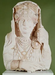 The Beauty of Palmyra, c.200 (kalksten)