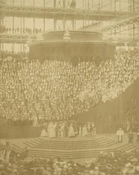Drottning Victoria presiderade vid återöppningen av det rekonstruerade Crystal Palace i Sydenham, 1854.