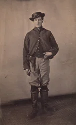 Facklig kavallerisoldat med pistol i hölster, 1861-65.