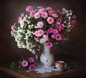 Höstblommor och te