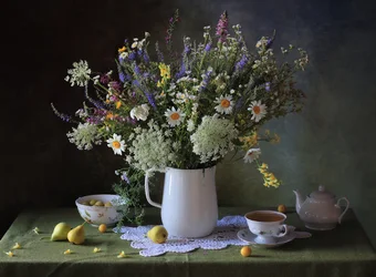 Sommarbord med vildblommor