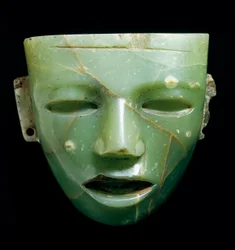 Jademask. Teotihuacankonst från Mexiko, omkring 250-600. Glyptik Inv. Gem 1921, nr 824. Museo degli Argenti, Palazzo Pitti, Florens