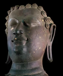 Jättebuddhahuvud, Lanna-stil (brons)