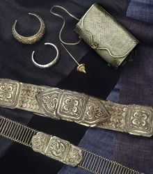 Smycken, handväska och bälten, Thailand (silver)