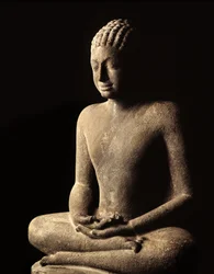 Mediterande Buddha, Dwaravati-perioden