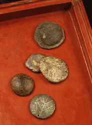 Pengar från kungariket Srivijaya (metall)