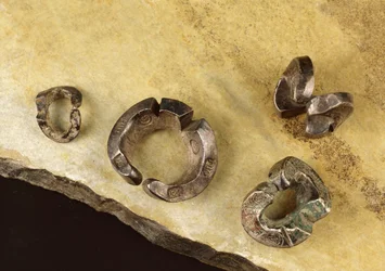 Pengar från Lanna Kingdom, norra Thailand (metall)