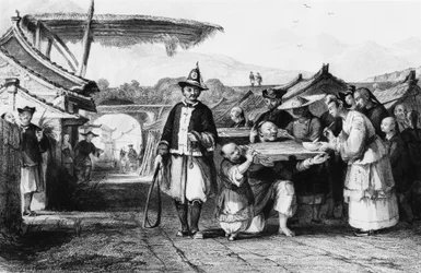Bestraffning med tcha eller cangue (träok eller skampåle), gravyr av Thomas Allom (1804-1872) från Kinesiska imperiet
