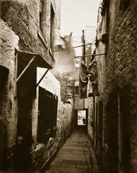 Close, 101 High Street, Glasgow, ca 1878
