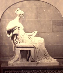 Sittande staty av Pauline Borghese (marmor)