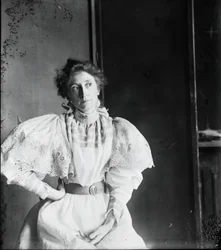 Jennie Dean Kershaw Mrs Samuel Murray, c. 1897.