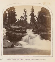 Yuba-flodens vattenfall - nära Crystal Lake