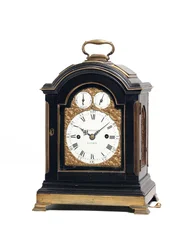 George III slående bordsklocka, ca 1770 (trä, glas och metall) (se även 491922)