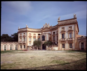 Exteriör vy av Villa Valguarnera